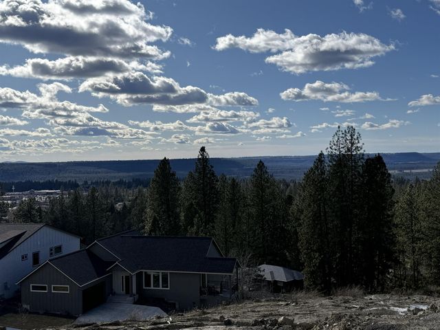 4239 W Bush Dr, Spokane, WA 99208