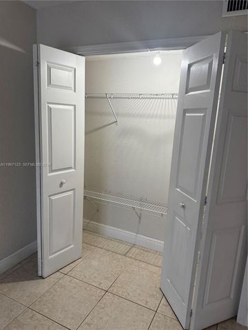 14421 N Kendall Dr 105M, Miami, FL 33186