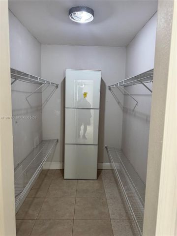 14421 N Kendall Dr 105M, Miami, FL 33186