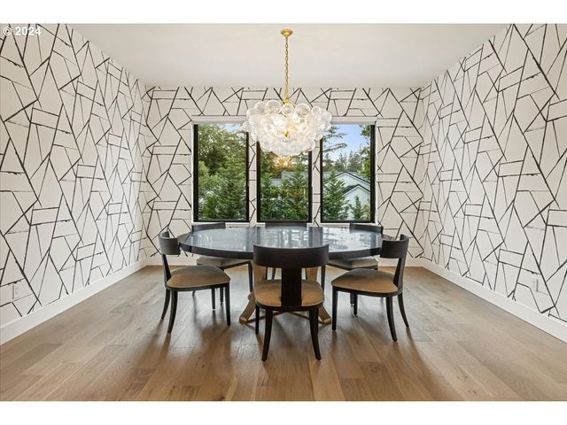 13305 AMBER Pl, Lake Oswego, OR 97034