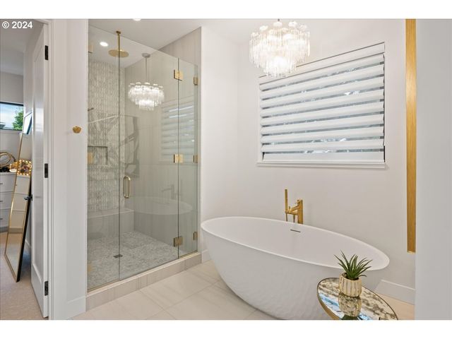 13305 AMBER Pl, Lake Oswego, OR 97034