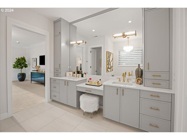 13305 AMBER Pl, Lake Oswego, OR 97034