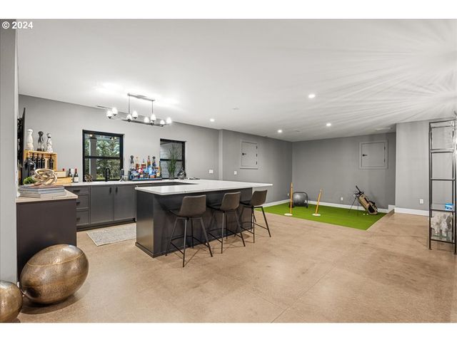 13305 AMBER Pl, Lake Oswego, OR 97034