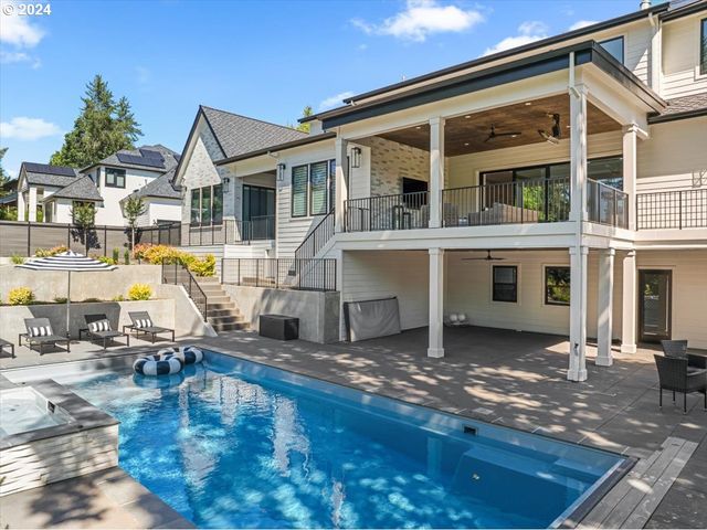 13305 AMBER Pl, Lake Oswego, OR 97034