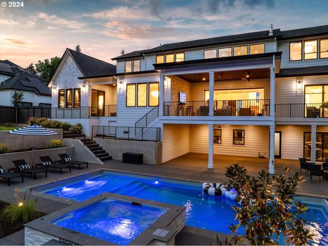 13305 AMBER Pl, Lake Oswego, OR 97034