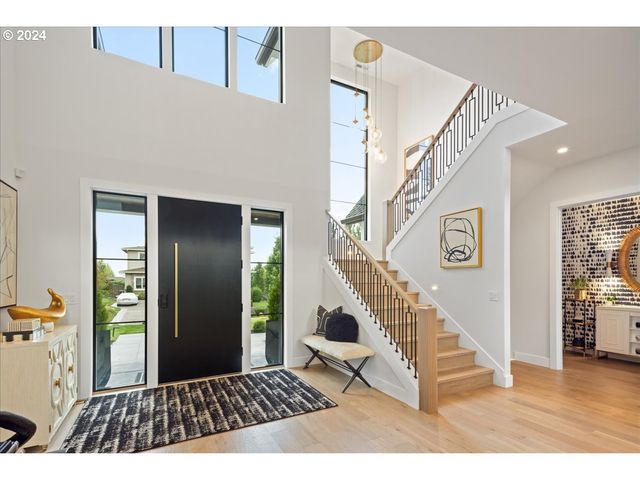 13305 AMBER Pl, Lake Oswego, OR 97034