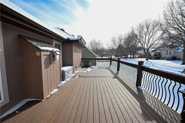 5118 SW Pelican Point, Lee's Summit, MO 64082