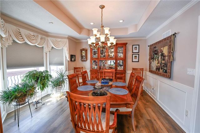 5118 SW Pelican Point, Lee's Summit, MO 64082