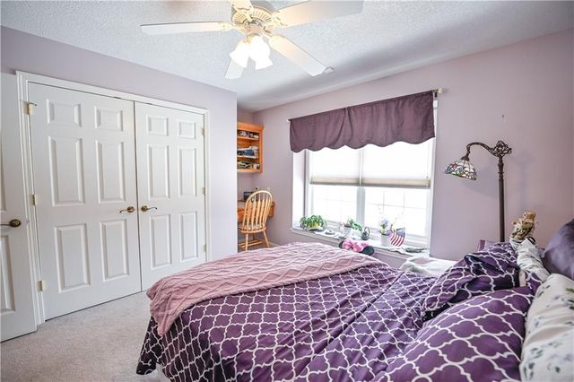 5118 SW Pelican Point, Lee's Summit, MO 64082