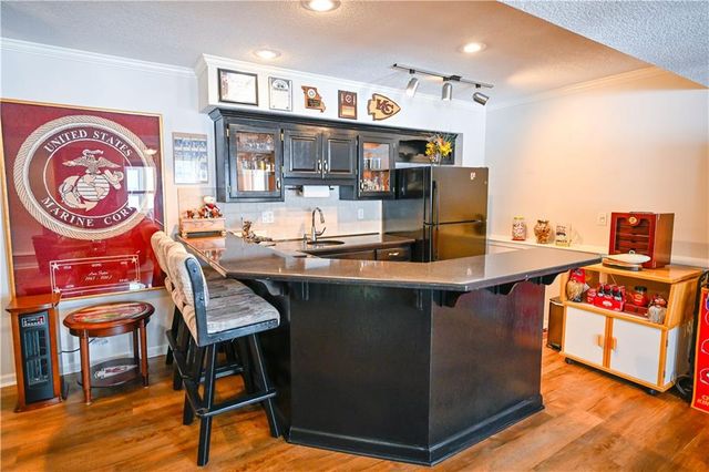 5118 SW Pelican Point, Lee's Summit, MO 64082