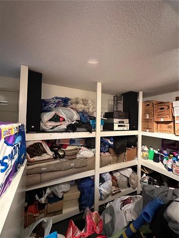 5118 SW Pelican Point, Lee's Summit, MO 64082