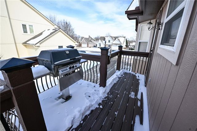 5118 SW Pelican Point, Lee's Summit, MO 64082