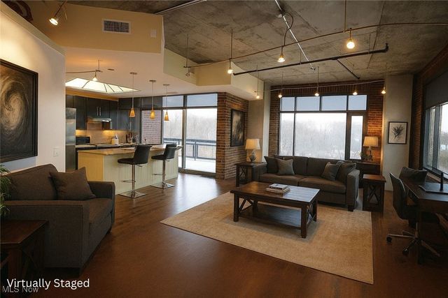 21 Furnace Street 701, Akron, OH 44308