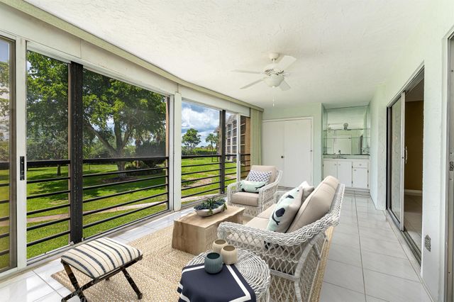 9220 SW 14th Street 328, Boca Raton, FL 33428