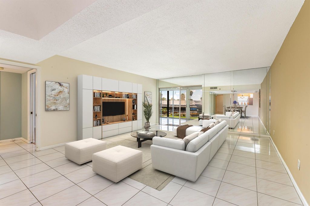 9220 SW 14th Street 328, Boca Raton, FL 33428