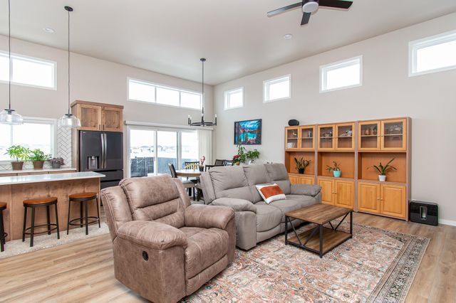 5507 Lori Lane W, West Fargo, ND 58078