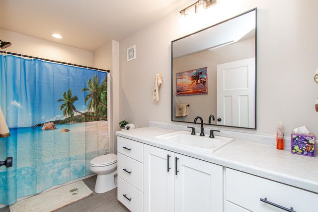 5507 Lori Lane W, West Fargo, ND 58078