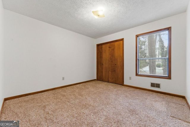 2527 Kingsley Drive NE, Marietta, GA 30062