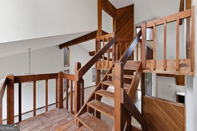 2527 Kingsley Drive NE, Marietta, GA 30062