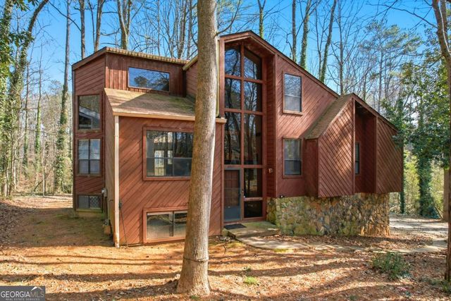 2527 Kingsley Drive NE, Marietta, GA 30062