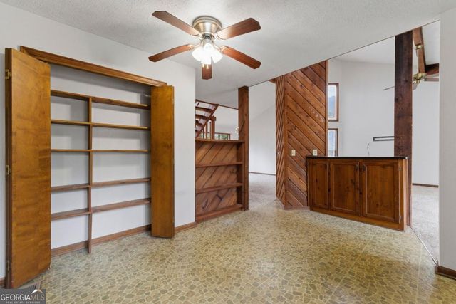 2527 Kingsley Drive NE, Marietta, GA 30062