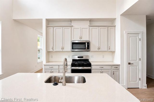 49537 Coldwater Ridge Drive, Northville, MI 48168