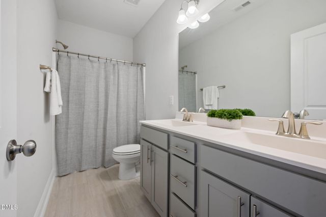 121 Barnwell Loop, Angier, NC 27501