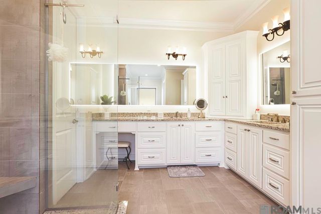 6291 Royal Lakes Estates Avenue, Gonzales, LA 70737