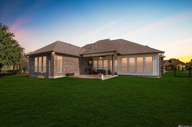 6291 Royal Lakes Estates Avenue, Gonzales, LA 70737
