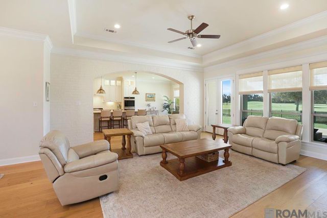 6291 Royal Lakes Estates Avenue, Gonzales, LA 70737