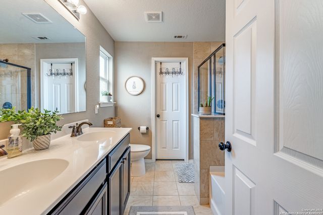 7018 Laguna Beach, Converse, TX 78109