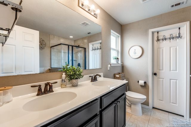 7018 Laguna Beach, Converse, TX 78109