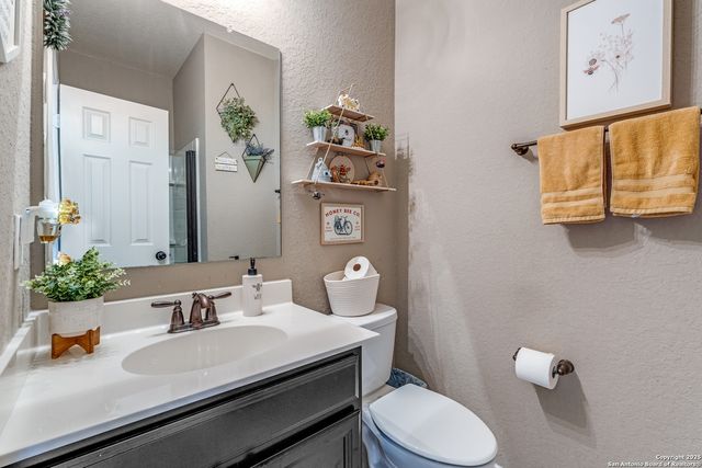 7018 Laguna Beach, Converse, TX 78109