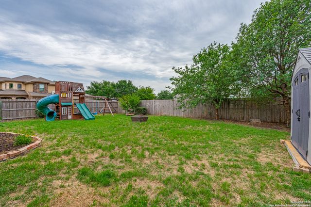 7018 Laguna Beach, Converse, TX 78109