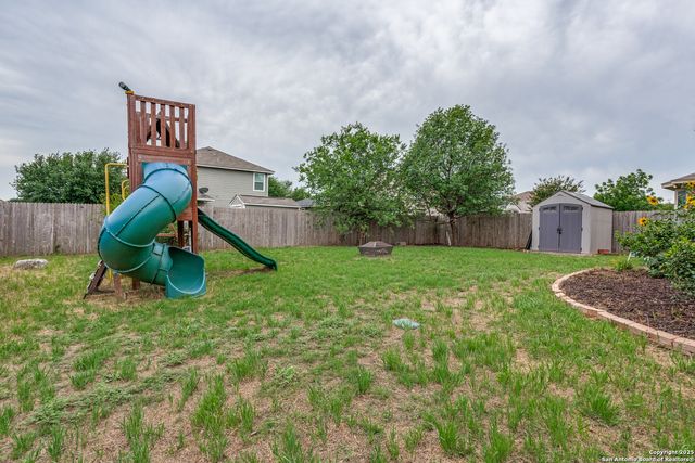 7018 Laguna Beach, Converse, TX 78109