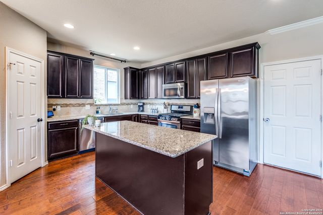 7018 Laguna Beach, Converse, TX 78109