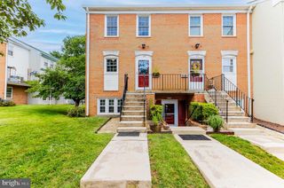 172-B LEEDS CT W, Warrenton, VA 20186