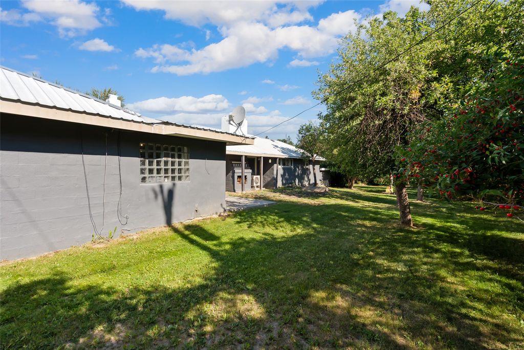 Image 36 of property listing at 31897 Us Highway 2, Libby, MT 59923