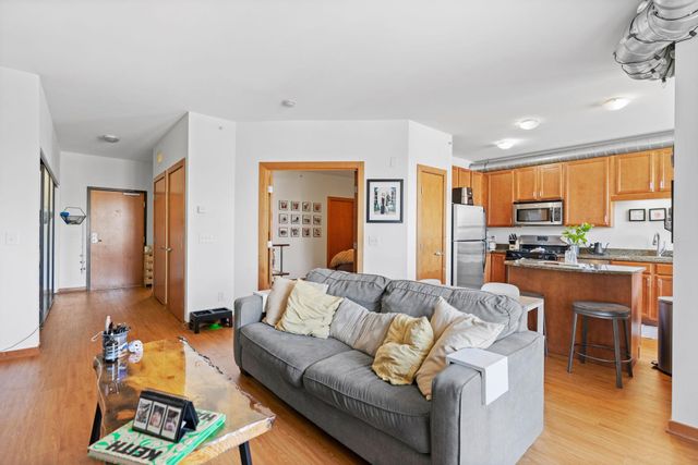 15 E Franklin Avenue 320, Minneapolis, MN 55404