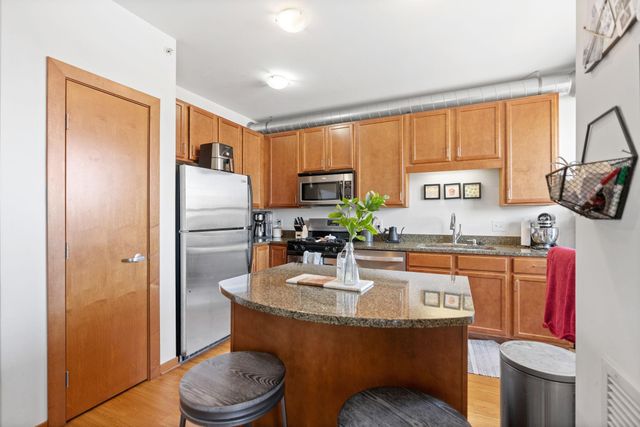 15 E Franklin Avenue 320, Minneapolis, MN 55404