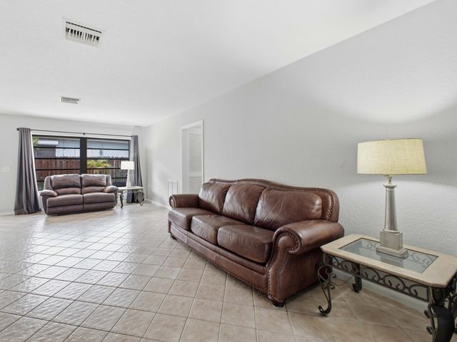 815 South Road, Boynton Beach, FL 33435