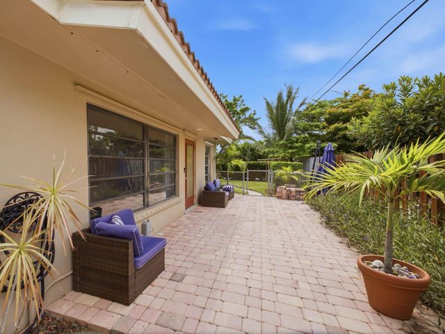815 South Road, Boynton Beach, FL 33435
