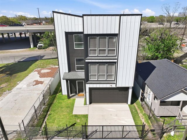 3411 Nance Street, Houston, TX 77020