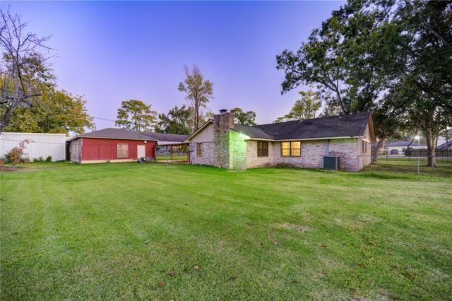 2807 Verhalen Avenue, Houston, TX 77039