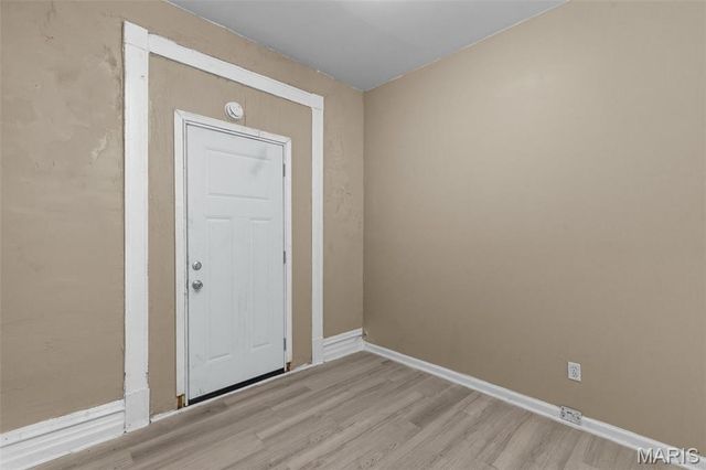 5866 Etzel Avenue, St Louis, MO 63112