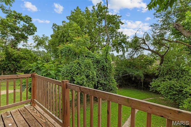 5866 Etzel Avenue, St Louis, MO 63112