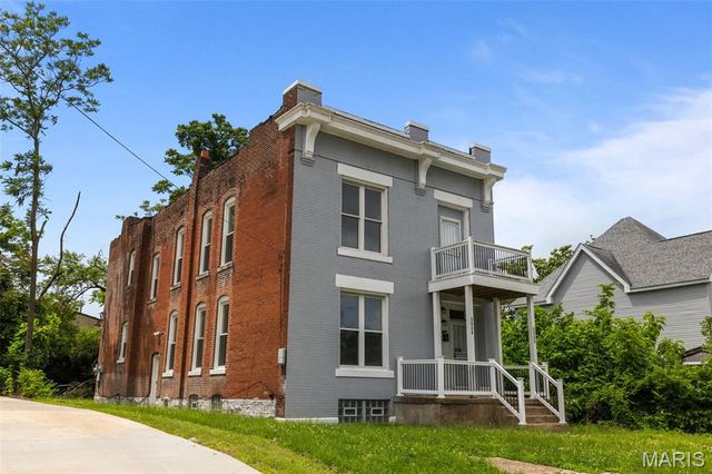 5866 Etzel Avenue, St Louis, MO 63112