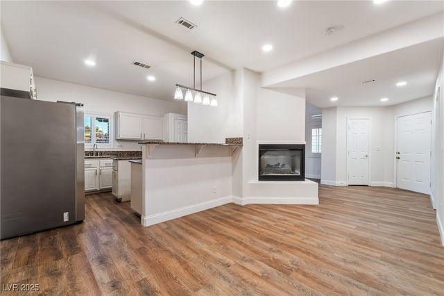 109 Broken Rock Drive, Henderson, NV 89074