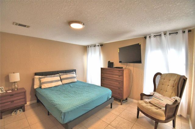 2737 CRANMOOR DRIVE, Kissimmee, FL 34758