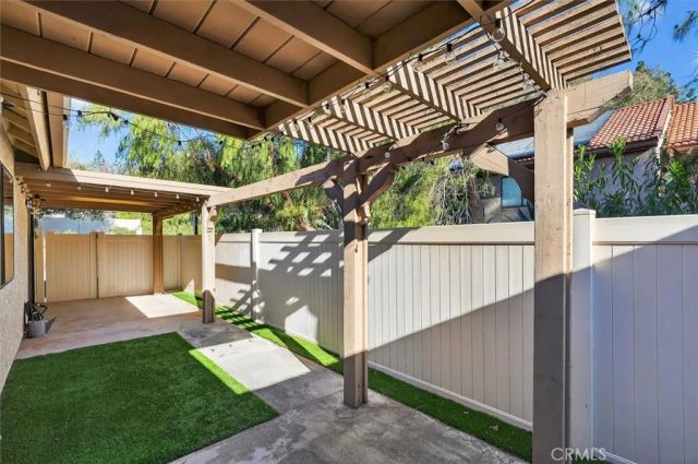 19921 Avenue Of The Oaks, Newhall, CA 91321